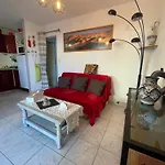 Апартаменты Paradis Du Soleil-plage De La Roquille - 4 Personnes- Clim-parking *