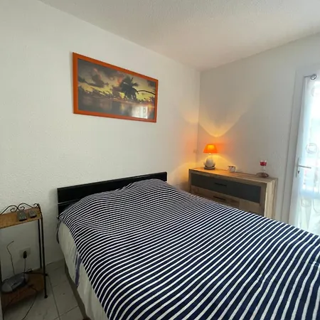 Апартаменты Paradis Du Soleil-plage De La Roquille - 4 Personnes- Clim-parking *