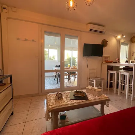 Apartment Paradis Du Soleil-plage De La Roquille - 4 Personnes- Clim-parking Agde