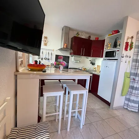 Apartment Paradis Du Soleil-plage De La Roquille - 4 Personnes- Clim-parking Agde